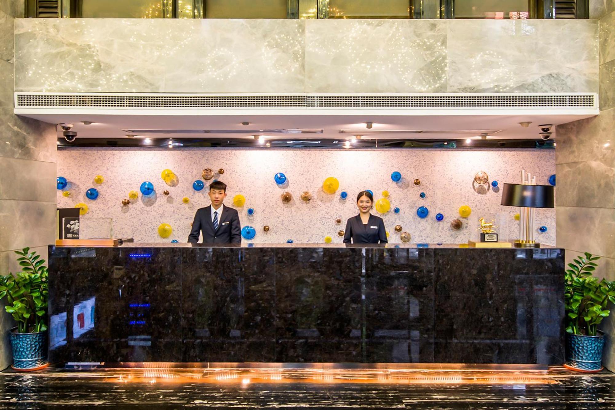 La Perle International Hotel - Free Shuttle Between Hotel And Exhibition Center During Canton Fair & Exhibitor Registration Counter מראה חיצוני תמונה